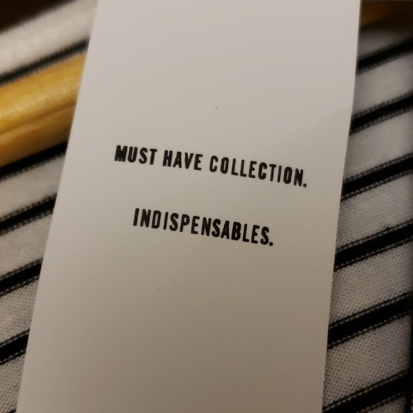 HOLLISTER STRIPE TEE SIZE MEDIUM - Picture 7 of 8